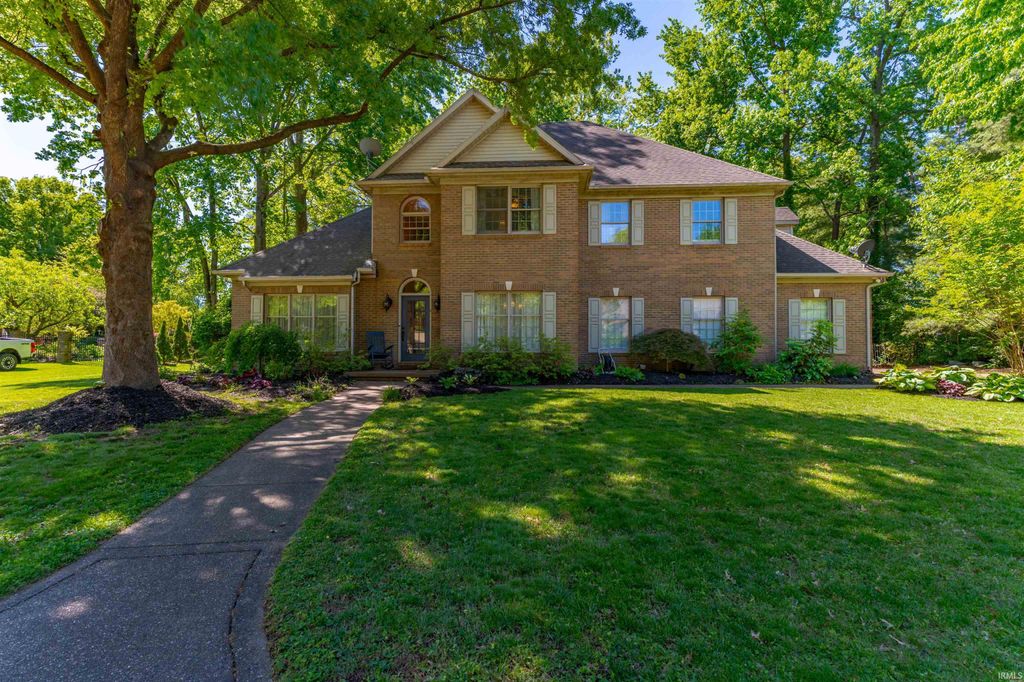 Photo of 2200 Eaglewood Drive, Newburgh, IN 47630 (MLS # 202615943)