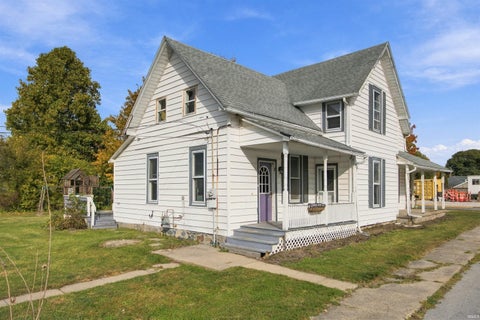 Tiny photo for 611 S Railroad Street, Brookston, IN 47923 (MLS # 202644721)