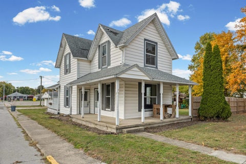 Photo of 611 S Railroad Street, Brookston, IN 47923 (MLS # 202644721)