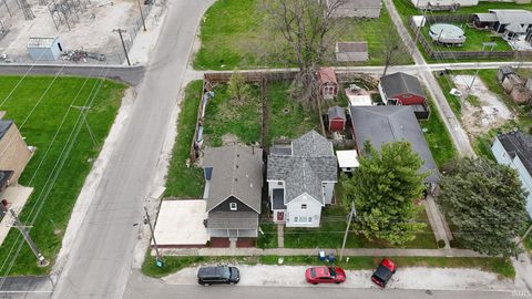 Tiny photo for 112 Vine Street, Gas City, IN 46933 (MLS # 202612505)