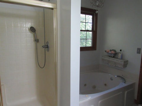 Tiny photo for 26 W LAKE Drive, Kokomo, IN 46901 (MLS # 202643306)