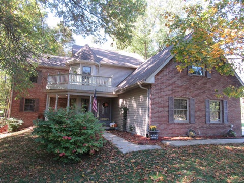 Photo of 26 W LAKE Drive, Kokomo, IN 46901 (MLS # 202643306)