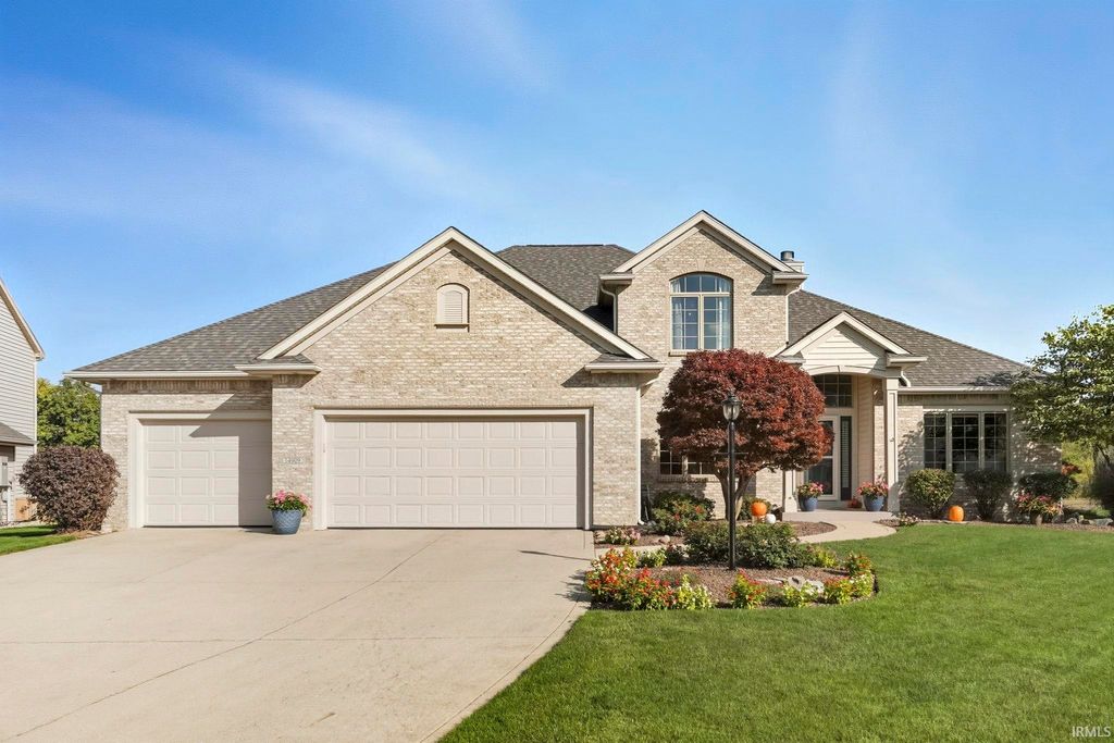 Photo of 14909 Jasmine Key Court, Fort Wayne, IN 46814 (MLS # 202542736)