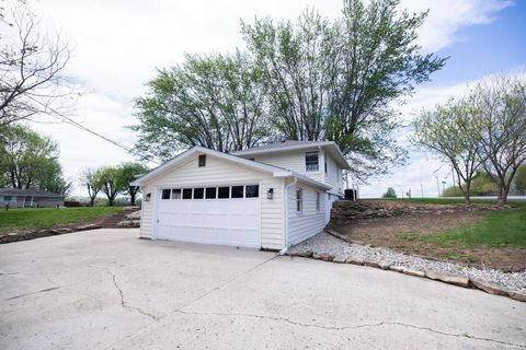 Tiny photo for 908 W Maple Drive, Knightstown, IN 46148 (MLS # 202615957)