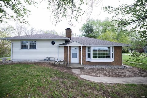 Photo of 908 W Maple Drive, Knightstown, IN 46148 (MLS # 202615957)