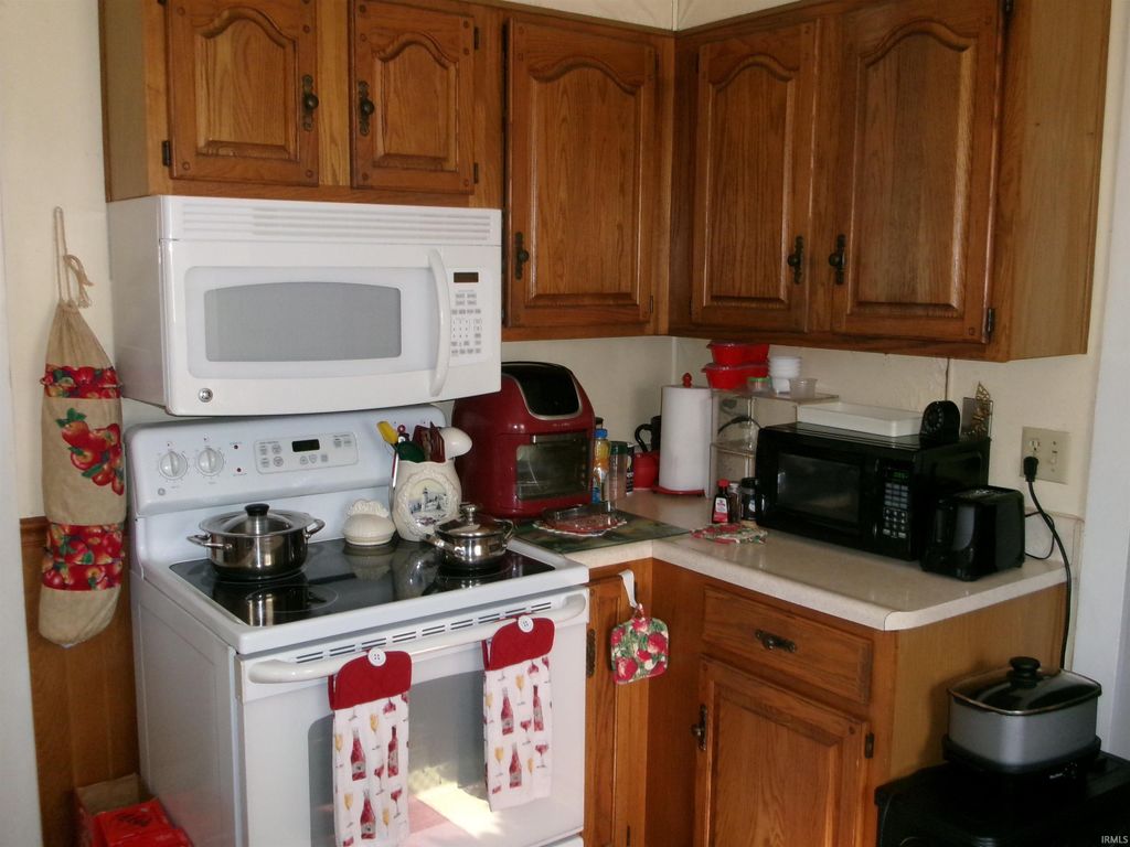 Photo of 808 E 30TH Street, Marion, IN 46953 (MLS # 202616823)