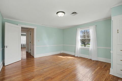 Tiny photo for 527 N State Street, Kendallville, IN 46755 (MLS # 202608517)