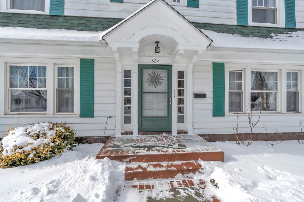 Photo of 527 N State Street, Kendallville, IN 46755 (MLS # 202608517)