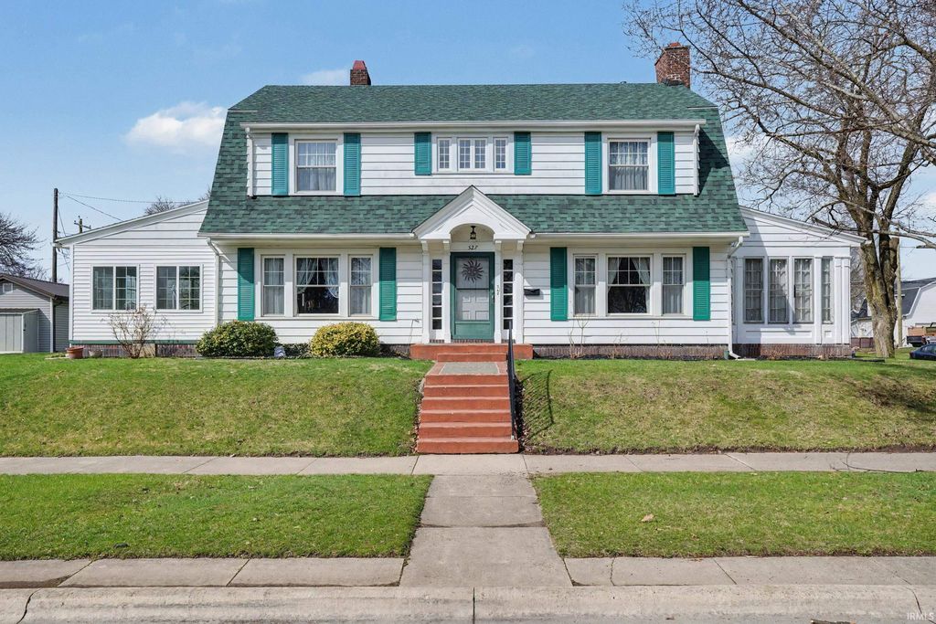 Photo of 527 N State Street, Kendallville, IN 46755 (MLS # 202608517)