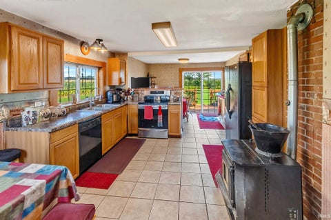 Tiny photo for 4449 W 300 N, Bluffton, IN 46714 (MLS # 202639261)
