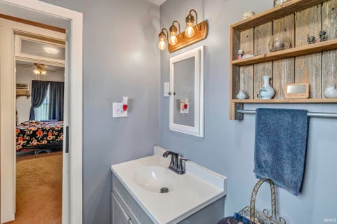 Tiny photo for 4449 W 300 N, Bluffton, IN 46714 (MLS # 202639261)