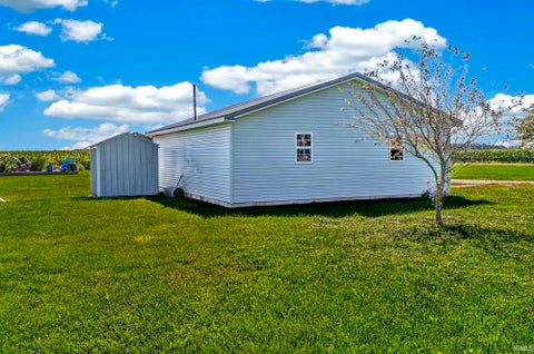Tiny photo for 4449 W 300 N, Bluffton, IN 46714 (MLS # 202639261)