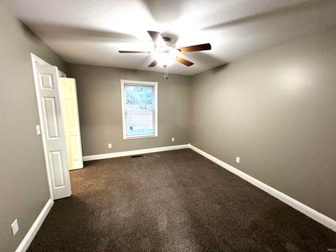 Tiny photo for 605 W Christian Street, Princeton, IN 47670 (MLS # 202643753)