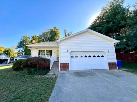 Tiny photo for 605 W Christian Street, Princeton, IN 47670 (MLS # 202643753)