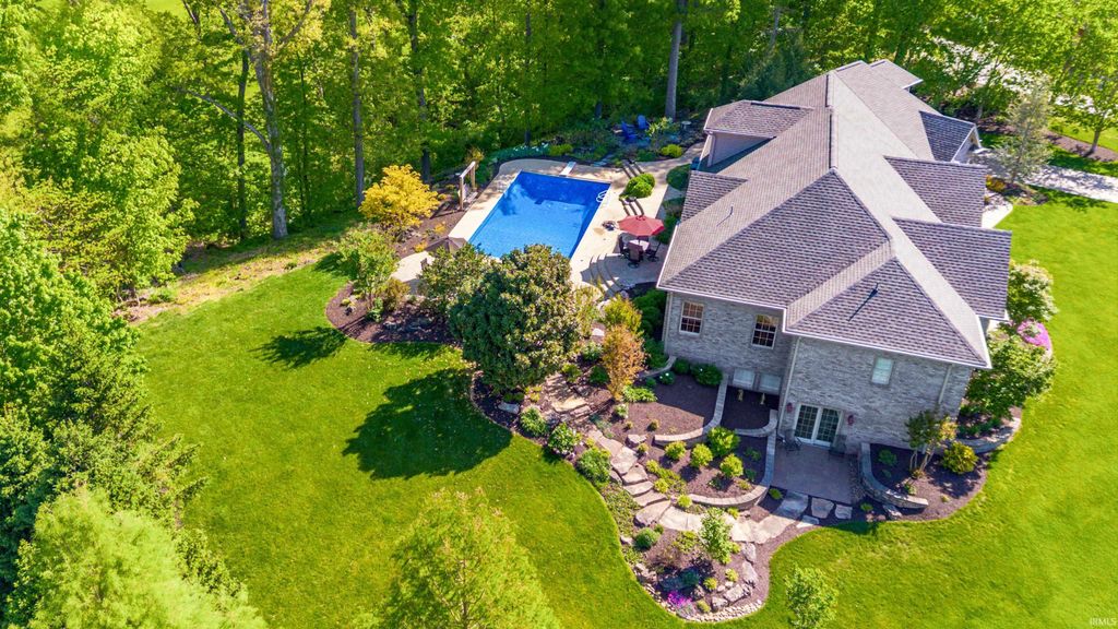 Photo of 11630 Cedarwood Court, Evansville, IN 47712 (MLS # 202614108)