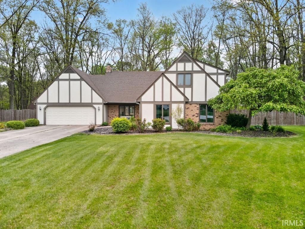 Photo of 17113 Platter Parkway, New Haven, IN 46774 (MLS # 202615501)