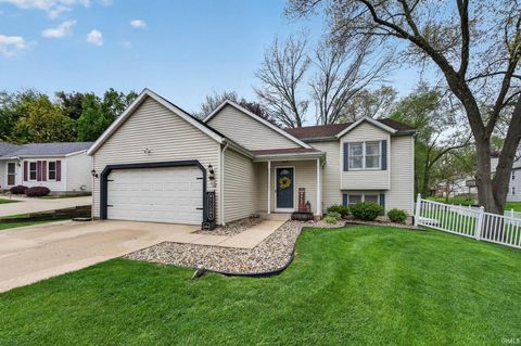 Photo of 4137 Greenglade Court, South Bend, IN 46628 (MLS # 202615918)