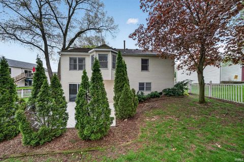 Tiny photo for 4137 Greenglade Court, South Bend, IN 46628 (MLS # 202615918)