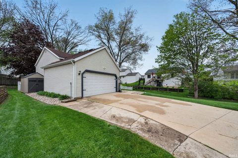 Tiny photo for 4137 Greenglade Court, South Bend, IN 46628 (MLS # 202615918)