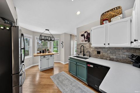 Tiny photo for 4137 Greenglade Court, South Bend, IN 46628 (MLS # 202615918)