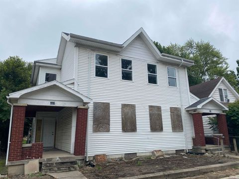 Photo of 407-409 S 8th Street, Richmond, IN 47374 (MLS # 202605120)