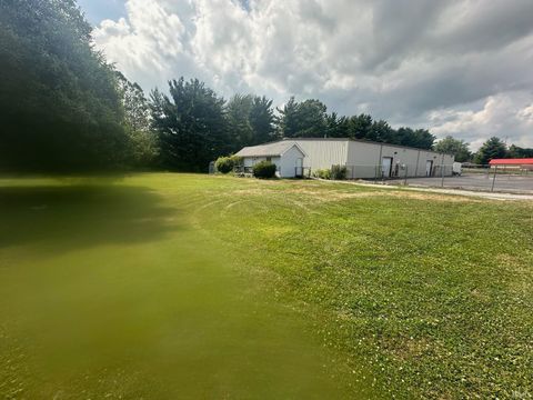 Tiny photo for 131 Creekside Drive, Kokomo, IN 46902 (MLS # 202526075)