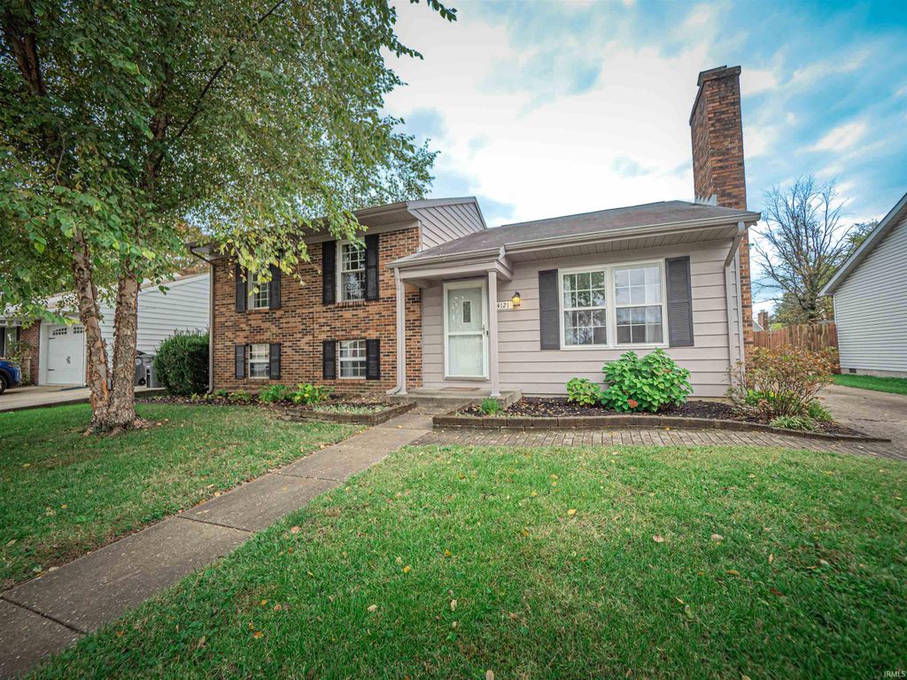 Photo of 4121 Deer Trail, Evansville, IN 47715 (MLS # 202544457)