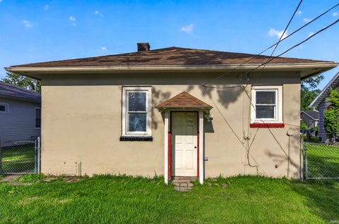 Tiny photo for 1529 Medora Street, South Bend, IN 46628 (MLS # 202625412)
