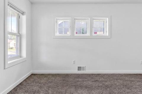 Tiny photo for 1529 Medora Street, South Bend, IN 46628 (MLS # 202625412)