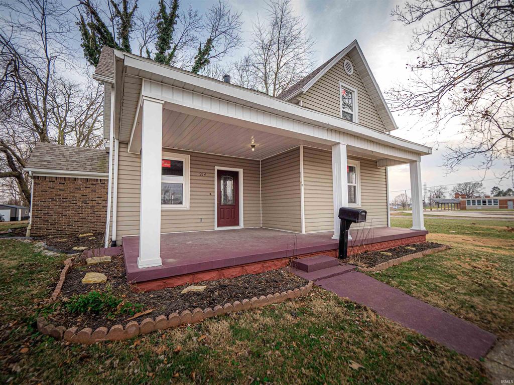 Photo of 914 W 5th Street, Mount Vernon, IN 47620 (MLS # 202608008)