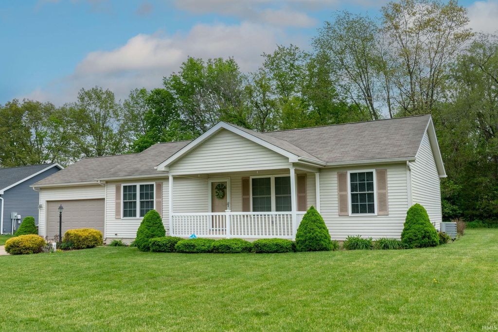 Photo of 56862 Moyer Lane, Elkhart, IN 46516 (MLS # 202618968)