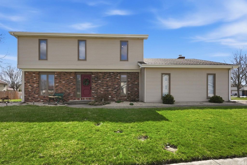 Photo of 5826 Thoreau Avenue, Fort Wayne, IN 46815 (MLS # 202608305)