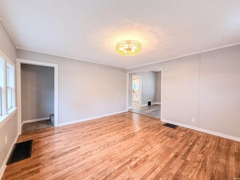 Tiny photo for 4025 Tacoma Avenue, Fort Wayne, IN 46807 (MLS # 202615862)