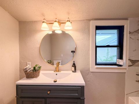 Tiny photo for 4025 Tacoma Avenue, Fort Wayne, IN 46807 (MLS # 202615862)