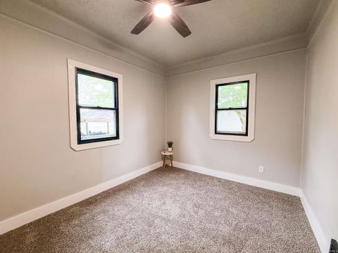 Tiny photo for 4025 Tacoma Avenue, Fort Wayne, IN 46807 (MLS # 202615862)
