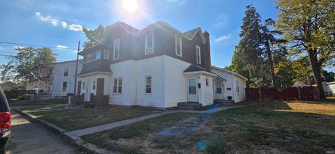 Tiny photo for 717 N INDIANA Avenue, Kokomo, IN 46901 (MLS # 202541829)