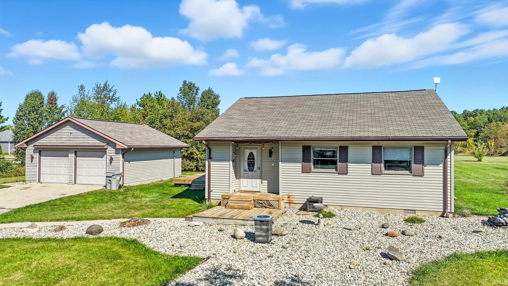 Photo of 745 E 400 S Road, Columbia City, IN 46725 (MLS # 202541875)