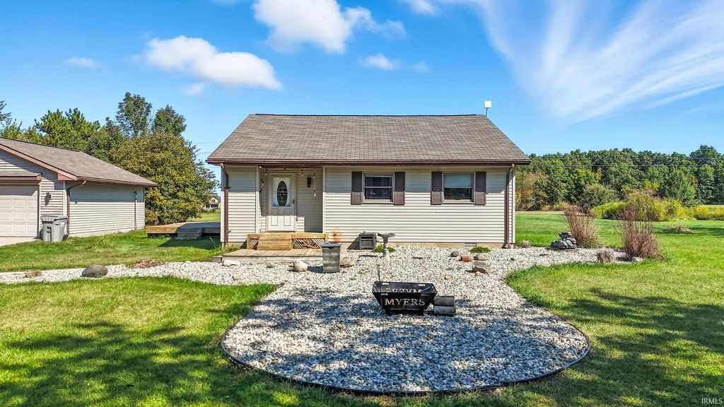 Photo of 745 E 400 S Road, Columbia City, IN 46725 (MLS # 202541875)
