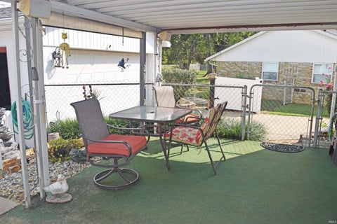 Tiny photo for 811 Hartford Court, Evansville, IN 47710 (MLS # 202637008)