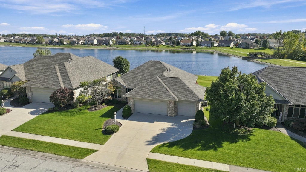 Photo of 8518 Valencia Place, Fort Wayne, IN 46835 (MLS # 202641890)