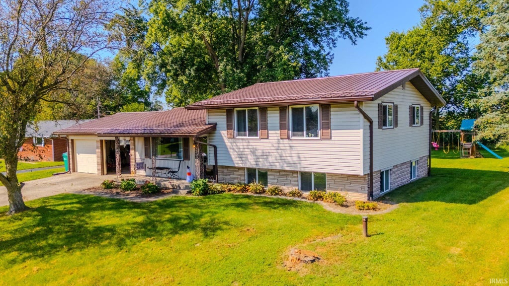Photo of 3925 N Avalon Drive, Marion, IN 46952 (MLS # 202636272)