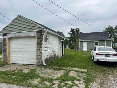 Tiny photo for 1426 W 2nd Street, Marion, IN 46952 (MLS # 202621200)