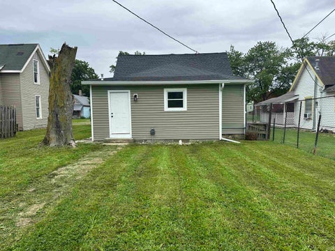 Tiny photo for 1426 W 2nd Street, Marion, IN 46952 (MLS # 202621200)