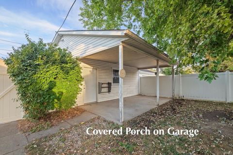 Tiny photo for 626 S 21st Street, Lafayette, IN 47905 (MLS # 202544259)