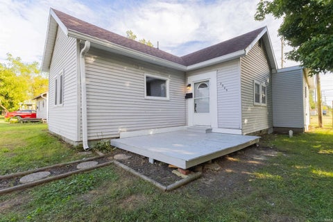 Tiny photo for 2509 Vine Street, New Castle, IN 47362 (MLS # 202639975)