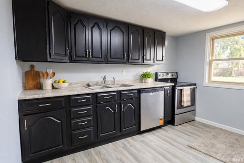 Tiny photo for 2509 Vine Street, New Castle, IN 47362 (MLS # 202639975)