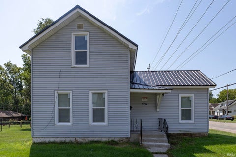 Photo of 601 Aspenwald Ave, Elkhart, IN 46516 (MLS # 202636685)