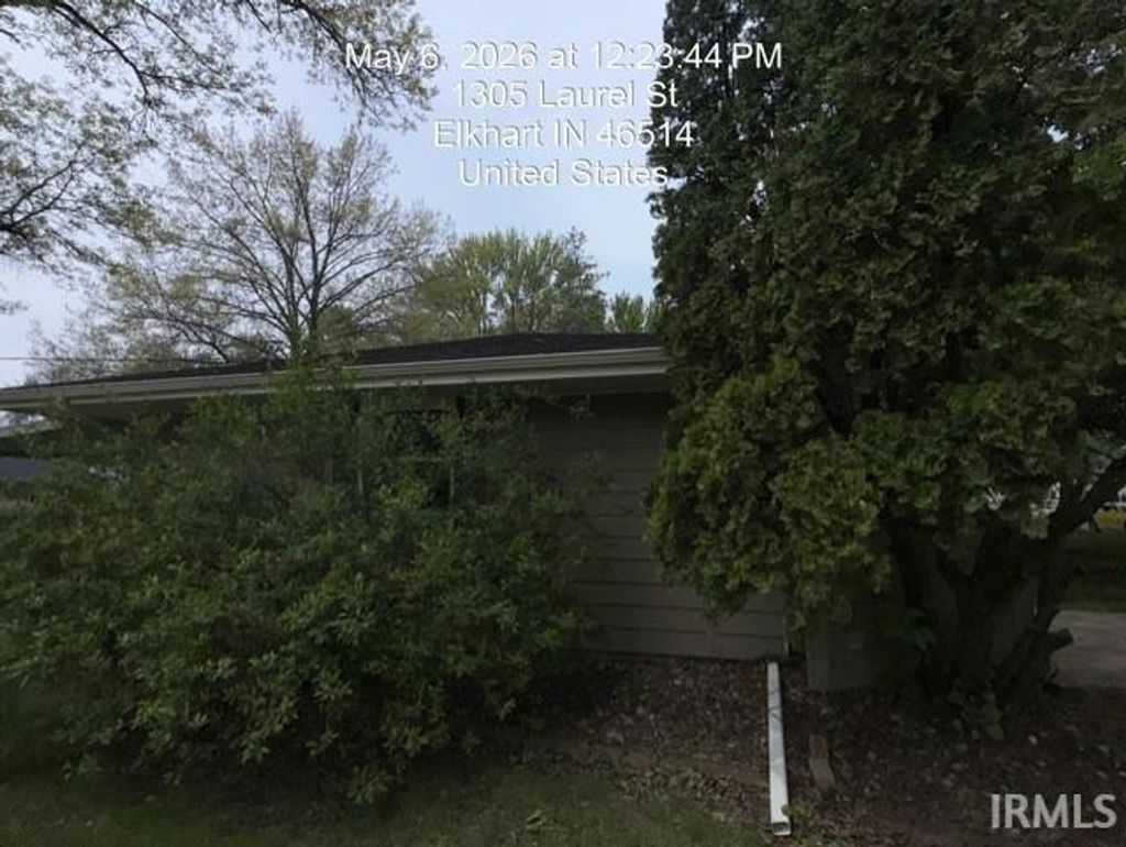 Photo of 1305 Laurel Street, Elkhart, IN 46514 (MLS # 202617140)