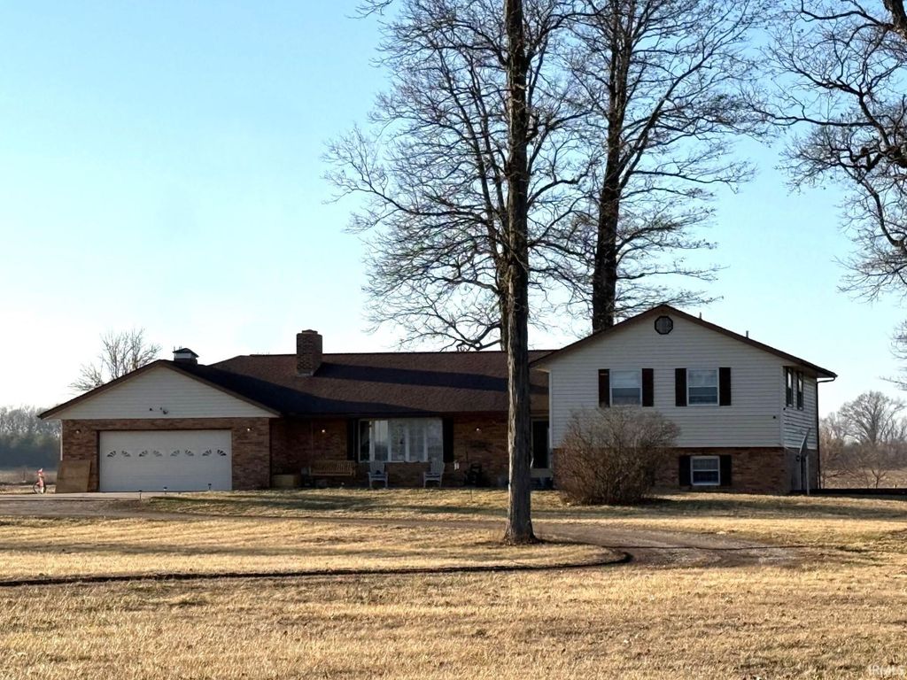 Photo of 19401 N Walnut Street, Muncie, IN 47303 (MLS # 202600867)
