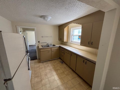 Tiny photo for 2203 S Biltmore Avenue, Muncie, IN 47302 (MLS # 202635203)